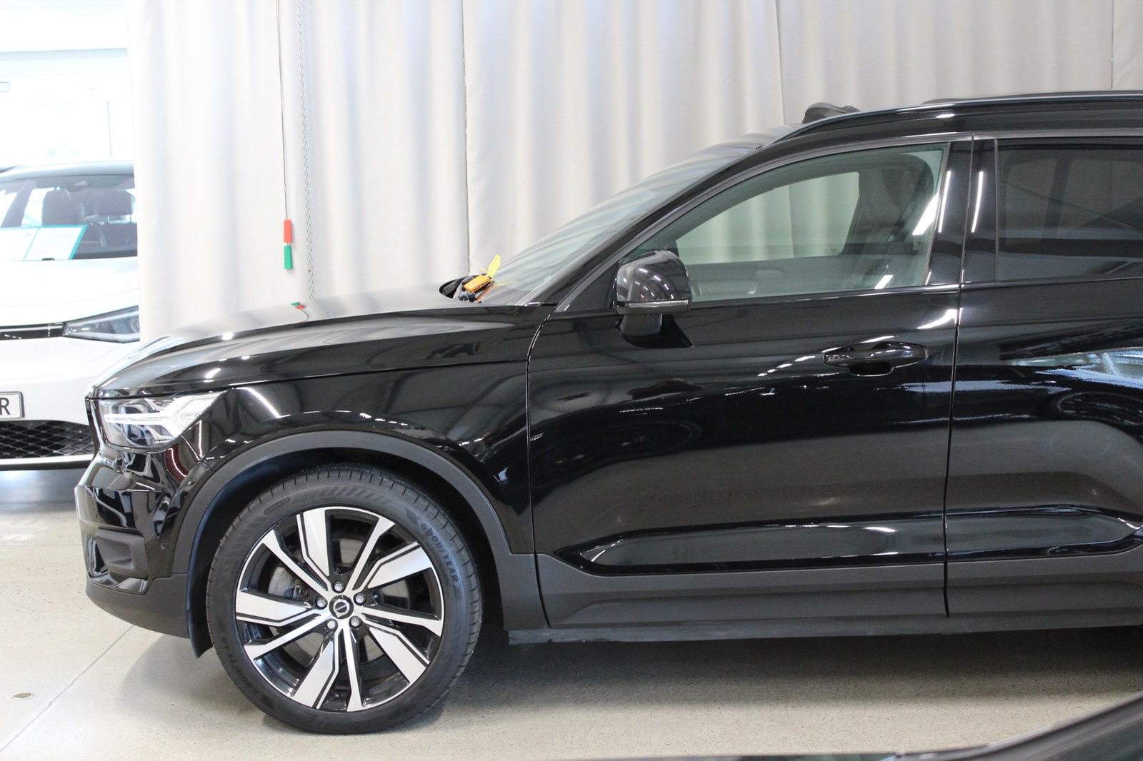 Volvo XC40 P8 Recharge Twin Pro, Panorama, 360 kam, Värmepump 2022 - miniatyr 5