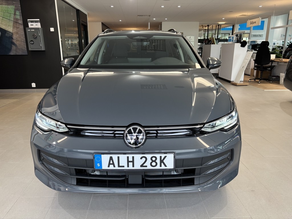 Volkswagen Golf VIII SC 2026, bild 2/10