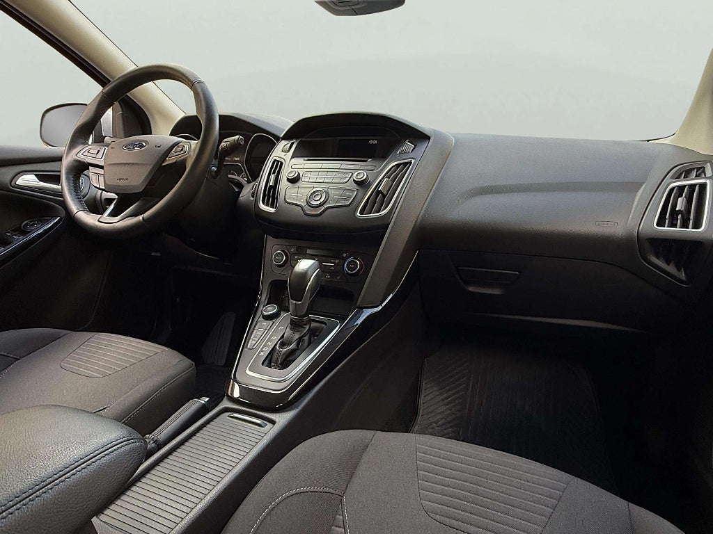 Ford Focus Kombi 1.5 EcoBoost Automat Titanium 2900 Mil 1 Ägare - miniatyr 15