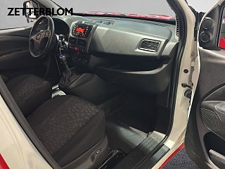 Transportbil - Skåp Opel Combo 10 av 16