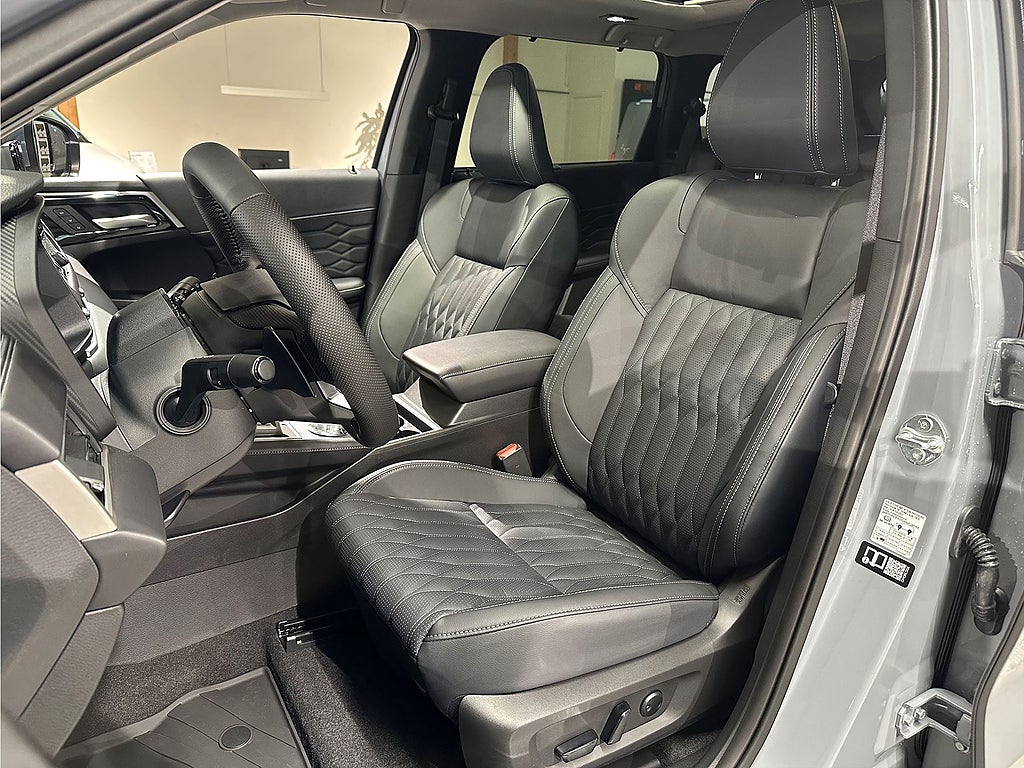 Bild på Mitsubishi Outlander Instyle PHEV Aut 4WD - OMGÅENDE LEVERANS!