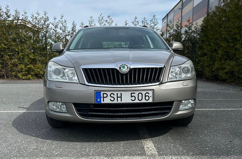 Skoda Octavia Kombi 1.8 TSI Elegance 