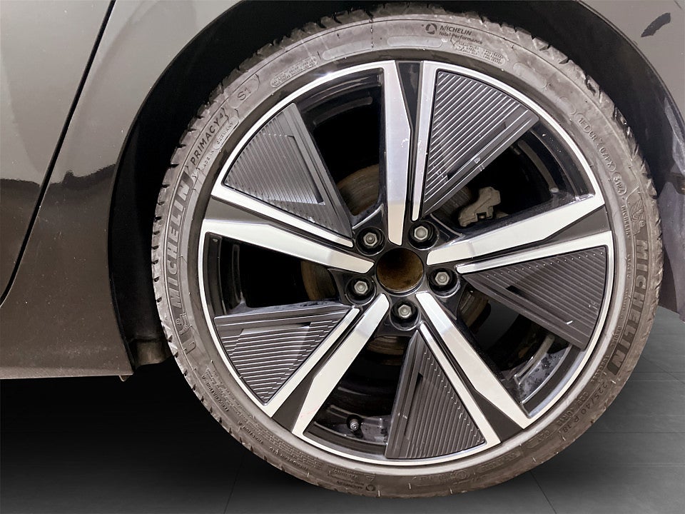 Bild på Peugeot 308 5D GT 1.2 PT 130hk Aut 360-KAMERA ELSTOL