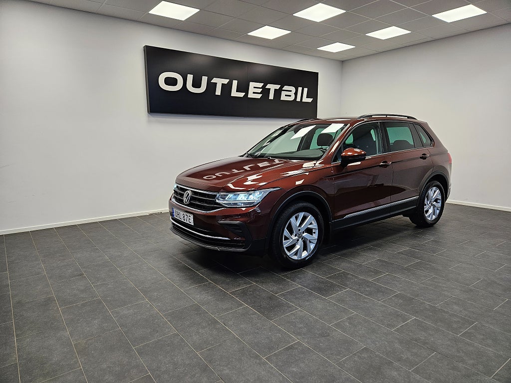 Volkswagen Tiguan 1.5 TSI 150hk Värmare Backkamera Drag 