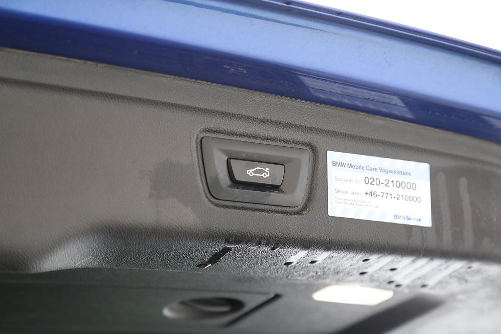 BMW 330e xDrive 292hk Touring M Sport Aut Dragkrok