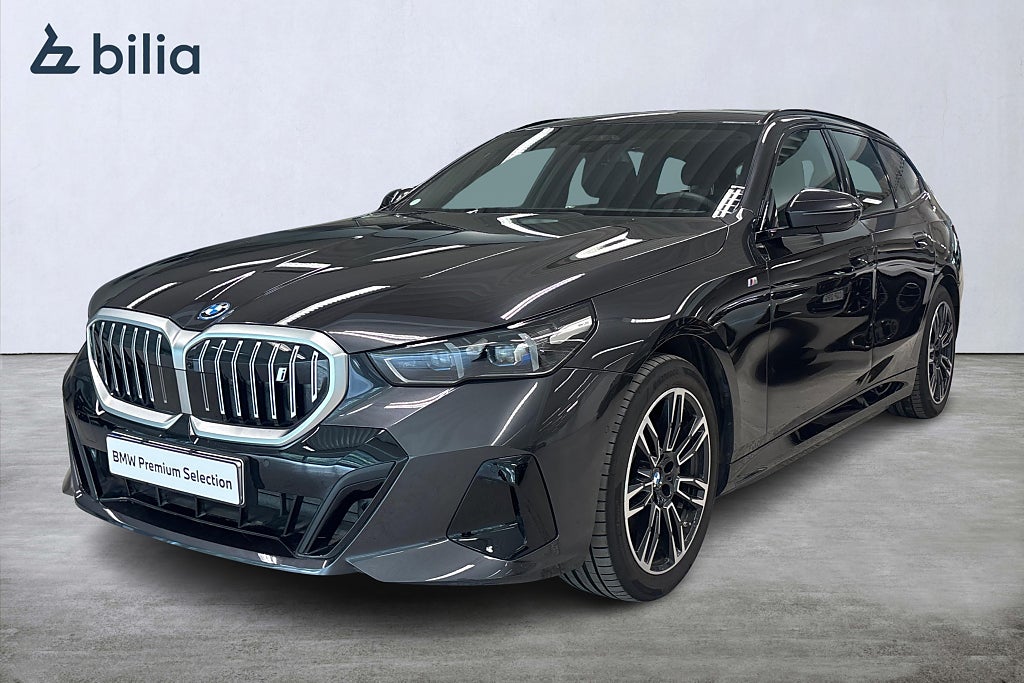 BMW i5 xDrive 40 Touring M-Sport | Drag | Komfortstolar | H&K