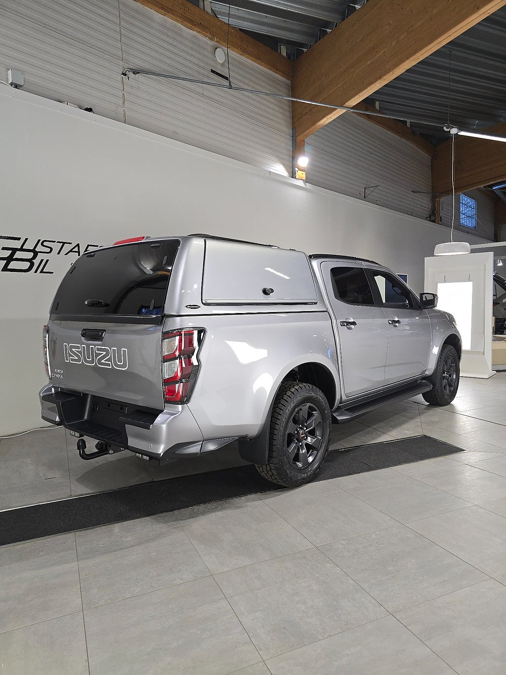 Isuzu D-Max XRX Crew Cab 1.9 CNG 4WD Work-Pack D-värm Drag
