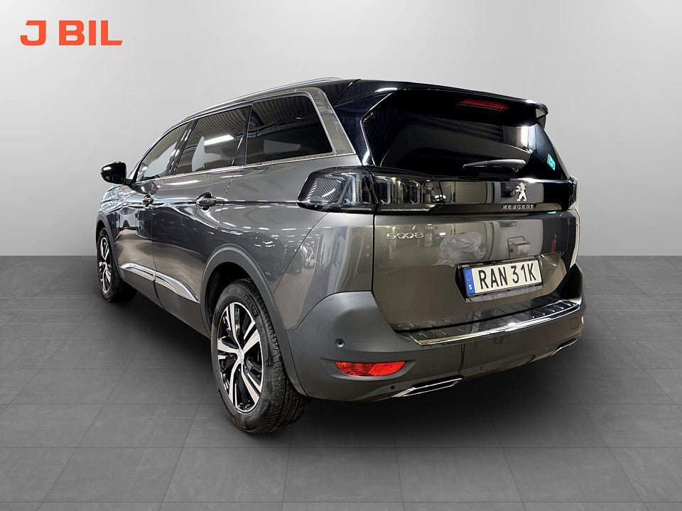 Bild på Peugeot 5008 GT 1.2 PT 130hk Aut 7-SITS B-KAMERA CARPLAY