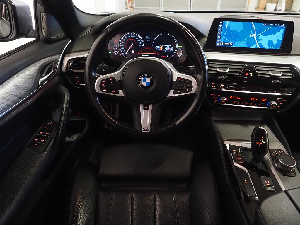 BMW 520d xDrive Touring Steptronic M Sport Navi Kamera H/K Drag 2018