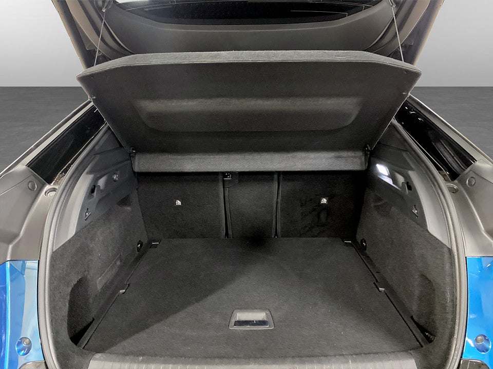 Bild på Peugeot E-3008  GT Ultimate Aut 360-KAMERA PANO DRAG 214hk