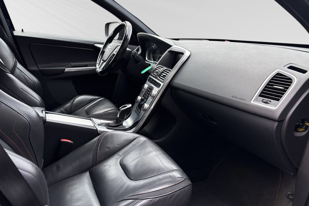 Volvo XC60 D4 Ocean Race Business Pro 2016, kuva 10/10