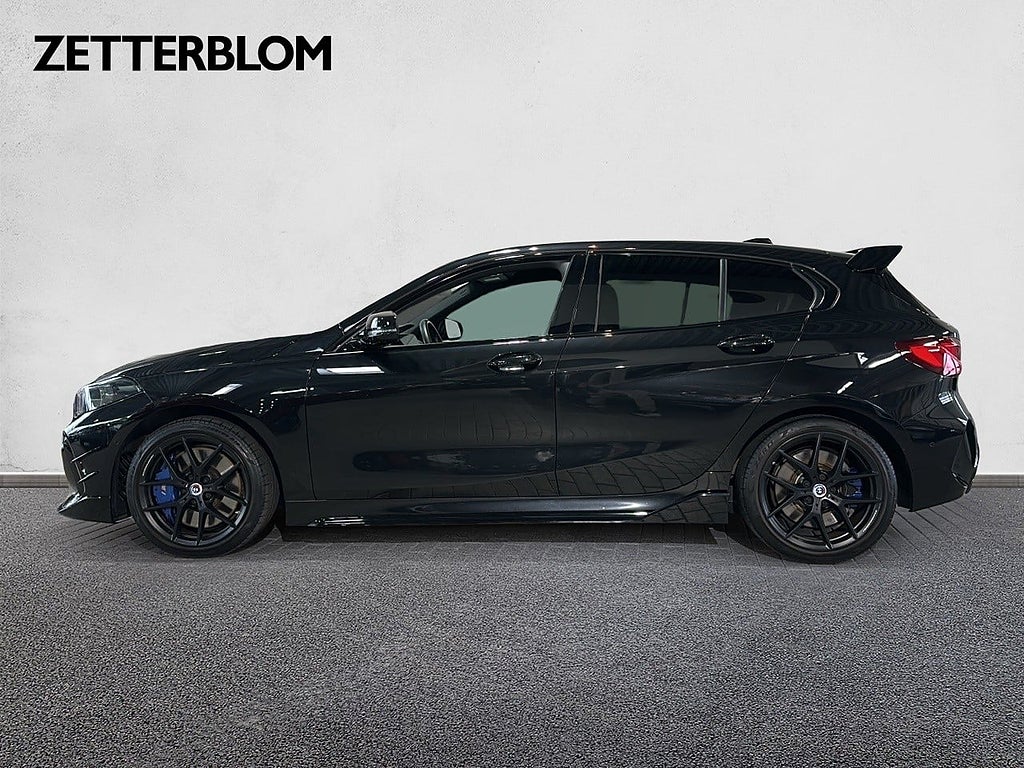 Halvkombi BMW M135i 2 av 23