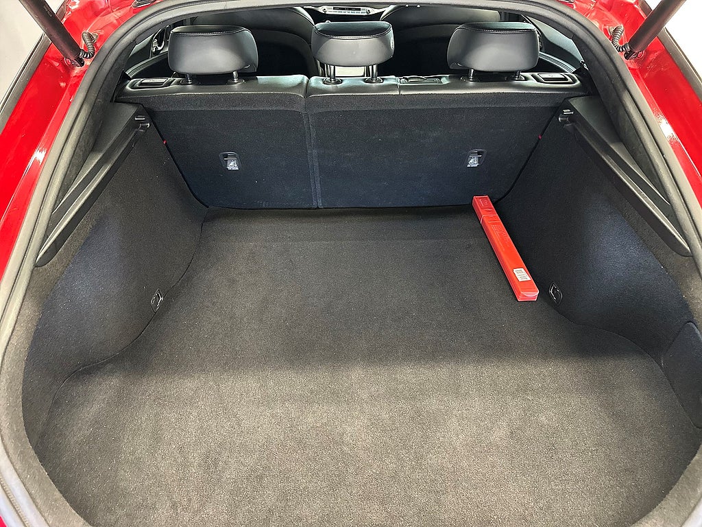 Kia Stinger GT 3.3V6 AWD 370hk/360-Kamera/H/K/NAV/PANO/DRAG SV-SÅLD