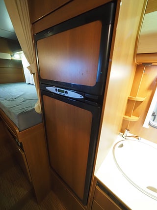 Husbil-halvintegrerad Carado T 448 11 av 17