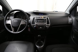Halvkombi Hyundai i20 10 av 21