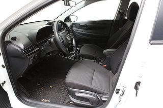 Halvkombi Hyundai i20 9 av 19