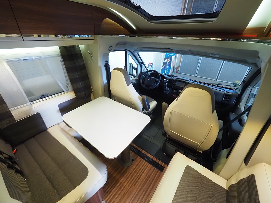 Adria Coral 670 SL Supreme I ALDE I Solcell I 150hk