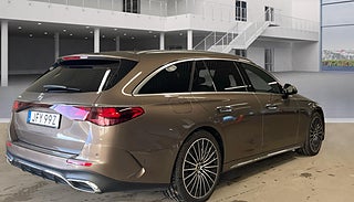 Kombi Mercedes-Benz E 12 av 12