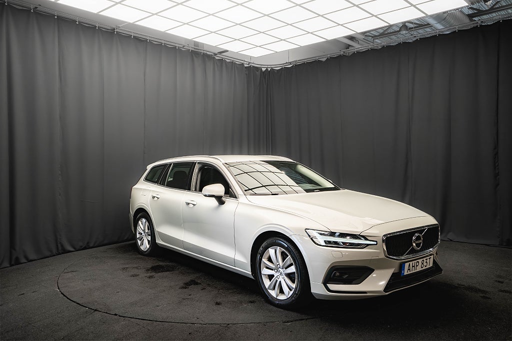Volvo V60 B4 DRAG KAMERA D-VÄRMARE KEYLESS 1-ÄGARE MOMS 197hk