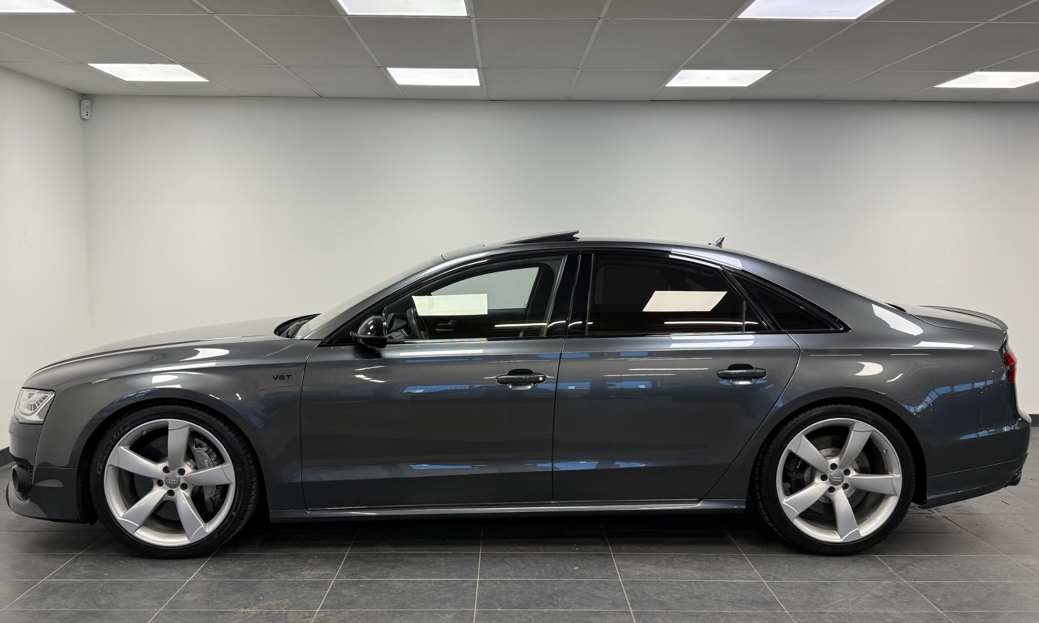 Audi S8 Plus 4.0 V8 Q 2017, bild 6/50