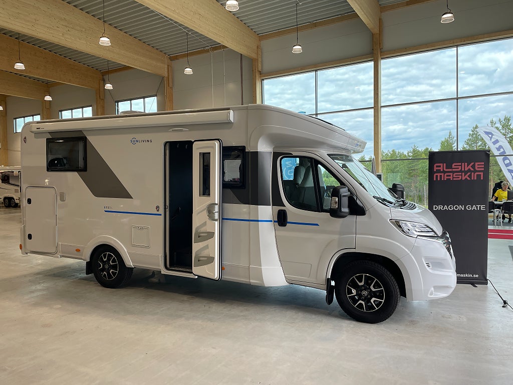 Sun Living S 72 DL /B-körkort/Face to Face/El-Patron/4495kr/månad