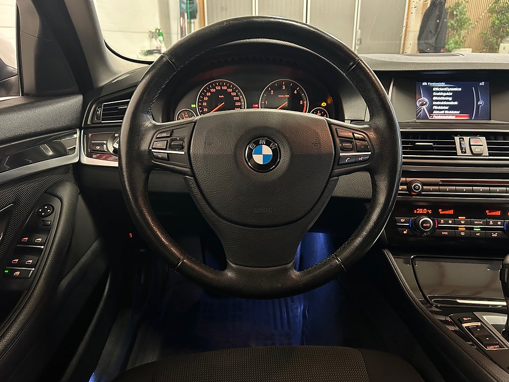 BMW 520 d xDrive Touring Steptronic 190hk |PDC|Rattvärme| 2015