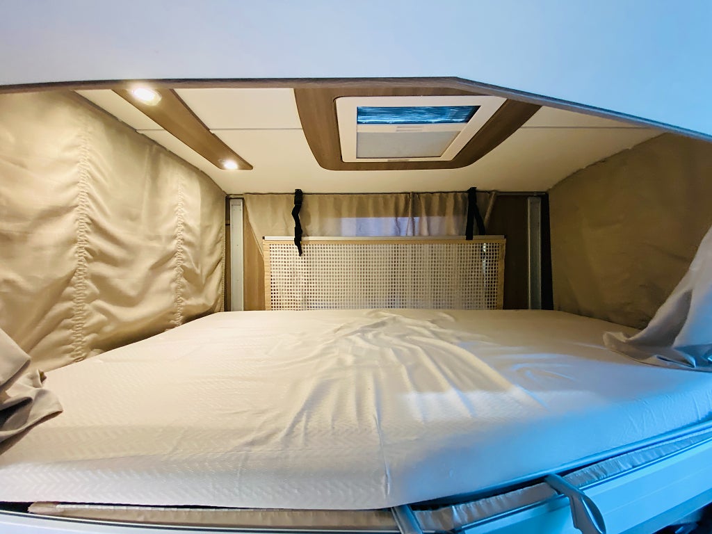 Kabe TMX 780 LB /AC bodel/Dragkrok/Solcell/Automat 150hk/Ugn/Taksäng - Kabe