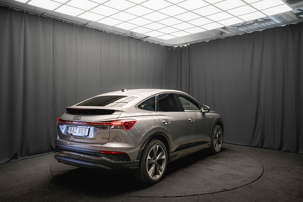 Audi Q4 45 e-tron Sportback Quattro S Line 286hk LÄDER MOMS