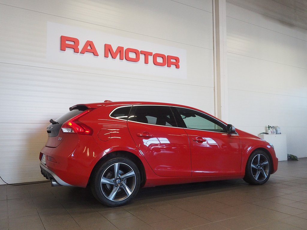 Volvo V40 D2 120hk R-Design | PDC | D-värm | 2016