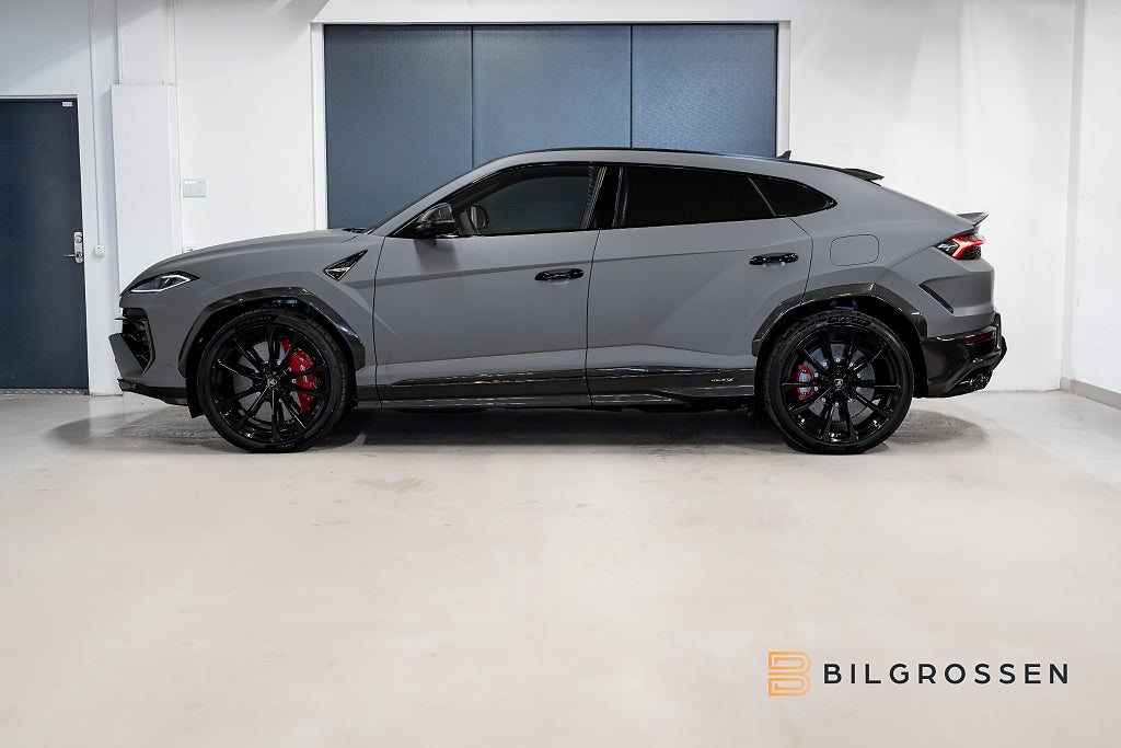 Lamborghini Urus SE Style-P Dark Big-Carbon Grigio China 23” NY