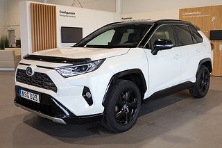 SUV Toyota RAV4 2 av 25