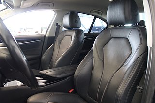 Sedan BMW 530e 13 av 23