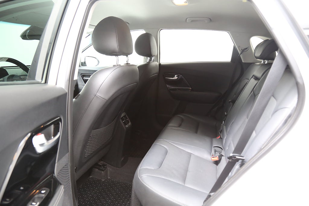 Kia Niro Hybrid 141hk Advance Plus Aut Motorv Dragkrok 2019