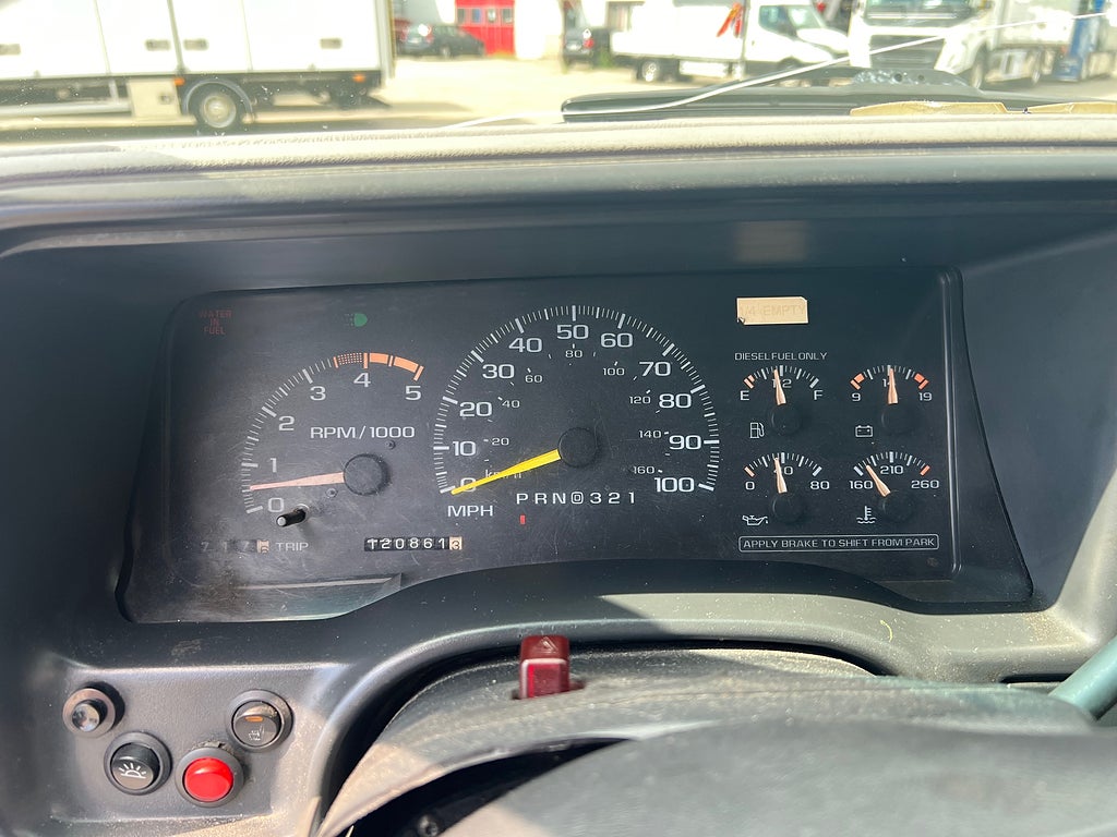 GMC SIERRA C3500 HD Garagebärgare