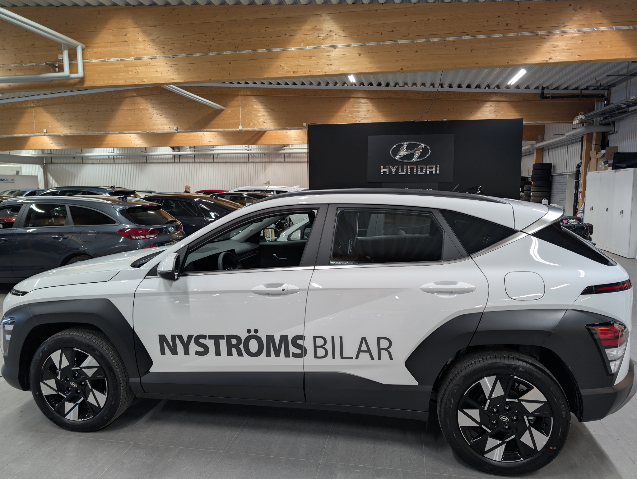 Hyundai Kona Hybrid Essential 2026, bild 2/34