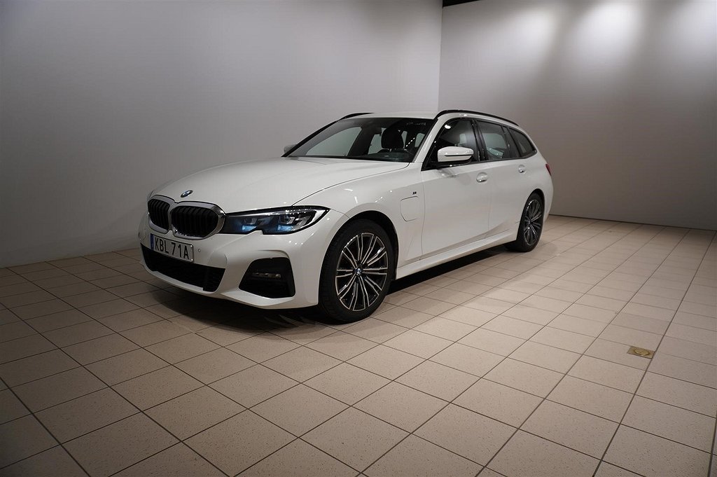 BMW 330e xDrive Touring M Sport Navi HiFi Drag 2.95% Ränta