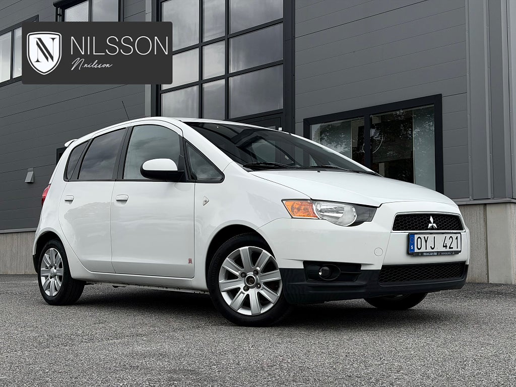 Mitsubishi Colt 5-dörrar 1.3 95hk 1 ägare Nybess 536kr skatt Kamkedja