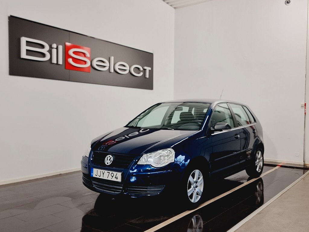 Volkswagen Polo 5-dörrar 1.4 TipTronic Fullservad Lågmil !