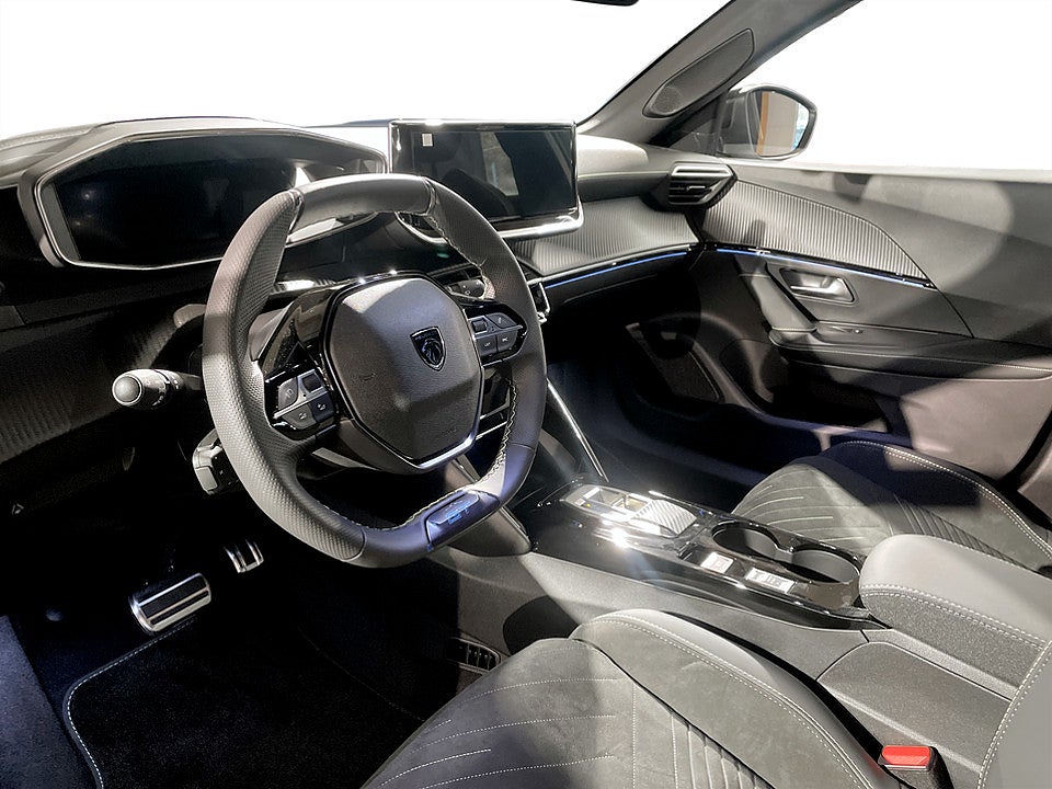 Bild på Peugeot 2008 GT Hybrid 145hk Aut - OMGÅENDE LEVERANS!