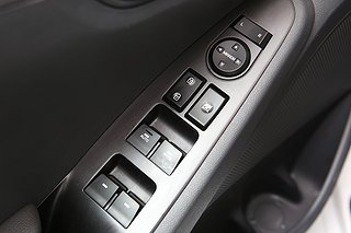 Halvkombi Hyundai IONIQ 11 av 23