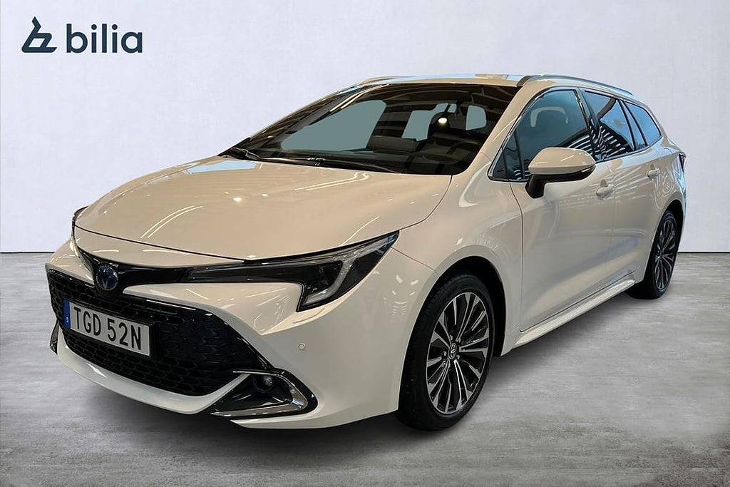 Toyota Corolla 1,8 Style Carplay Värmare Moms