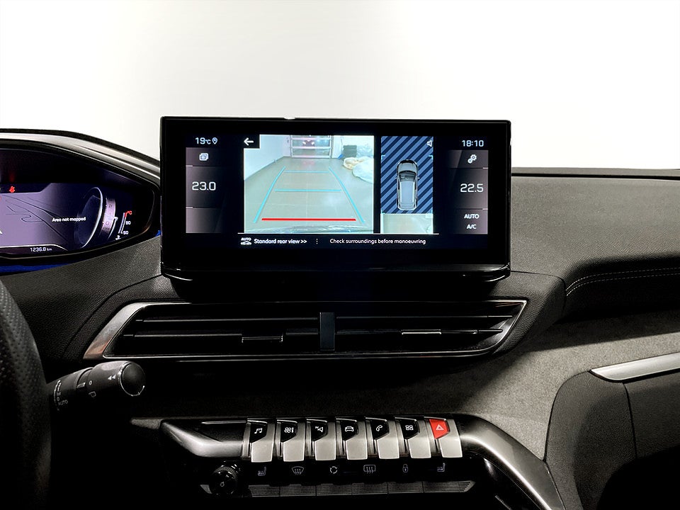 Bild på Peugeot 3008 GT 1.2 PT 130hk Aut B-KAMERA CARPLAY