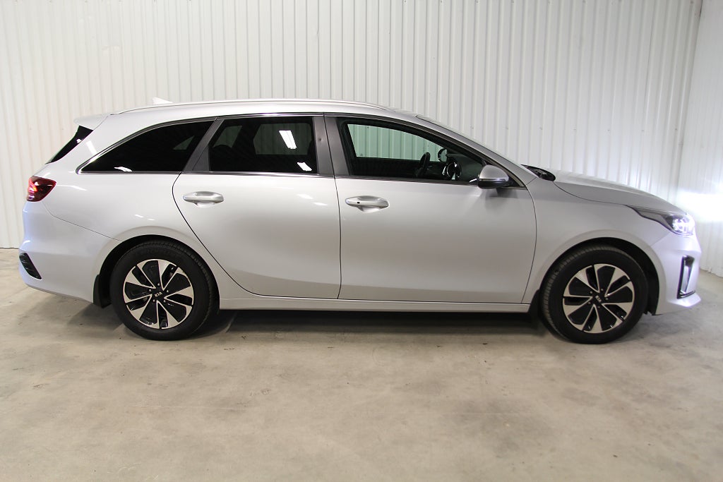 Kia Ceed Sportswagon Plug-in Hybrid ny ruta, full s-bok