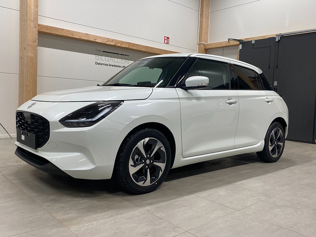 Suzuki Swift Inclusive Hybrid , Backkamera, Navigation,