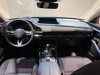 Halvkombi Mazda CX-30 9 av 20