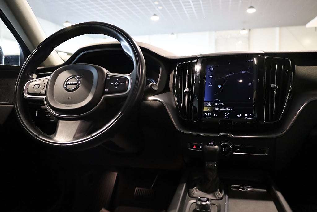 Volvo XC60 D4 AWD AUT Momentum SE Navi Drag VOC Leasbar 2019
