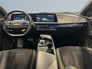 Kia EV6 GT AWD 585 hk S&Vhjul/Taklucka/360/Meridian/HuD/Ambient – bild 8
