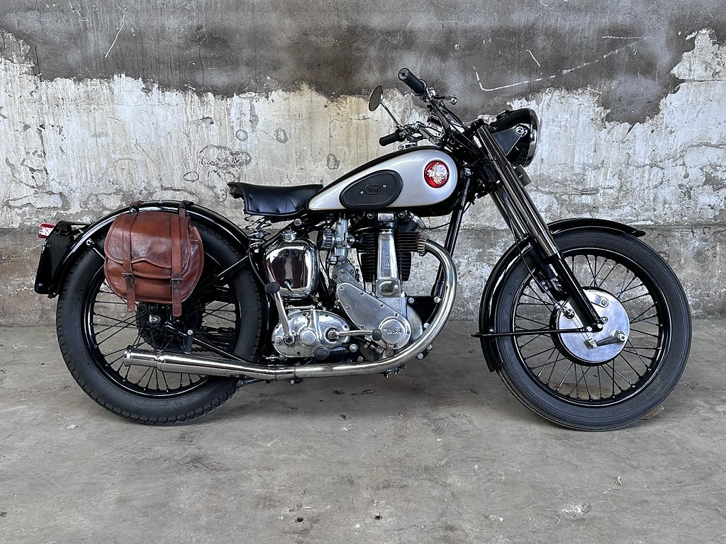 BSA B33 500cc