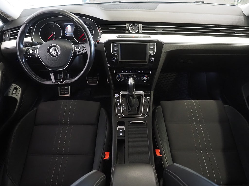 Volkswagen Passat Alltrack 2.0 TDI 4Motion 190hk Alltrack Drag Kamera D-Vär 2017