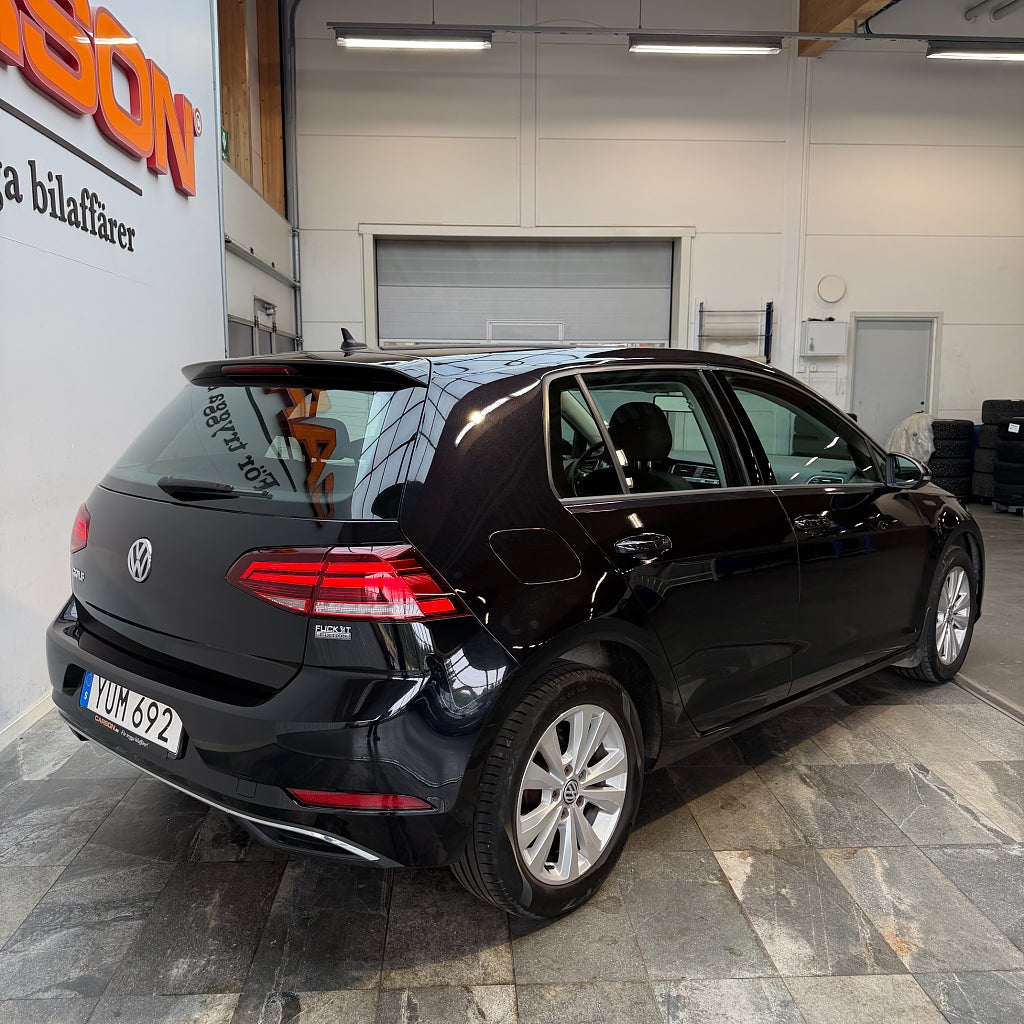 Volkswagen Golf 5-dörrar 1.6 TDI Base Carplay Adaptivfarthållare 116hk